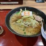 ８番らーめん - 