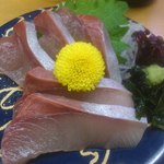 回転寿司　喜楽 - はまち刺身（250円）