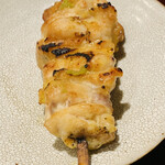 おみ乃 - ・かた（手羽元）柚子胡椒で（お代わり）