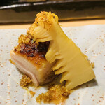 おみ乃 - ・筍と伊達鶏の幽庵焼きと素揚げした蕗の薹