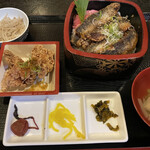 居酒屋酒肴 - 料理写真:いわし丼と唐揚げのセット