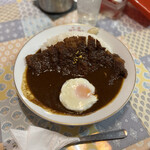 173966702 - とんかつカレーBに半熟卵¥1550。