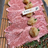 炭火焼肉 牛仁 一番町本店 - 
