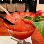 BAROSSA cocktailier - ① ウォッカベースの苺フローズン