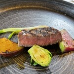 prospero - 熊本赤牛「阿蘇王」フィレ肉の炭火焼き、季節野菜とマルセラ酒のソース