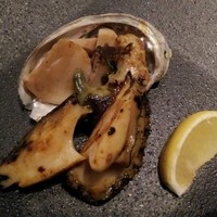 鉄板焼 天 本丸 - 鮑の鉄板焼き