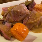 ポン・ド・リゼール  - ★もち豚の香草マリネローストポーク　ココナッツカレーのソース（1000円税込）★