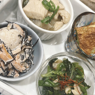 バー・テ・ノワール・ジャルダン・サロン_1