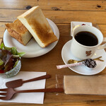 パンと喫茶 tino - 