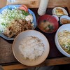 まるい食堂 - 生姜焼き定食、冷うどん