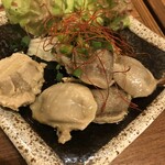 餃子の安亭 - 砂肝ニンニク　418円