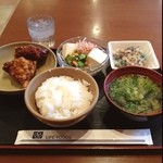 めしや食堂 - 空腹に任せて取り過ぎた。お腹いっぱい‼(^_^