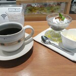 お餅と、スイーツ つきあたり - アメリカン＆黒ごまのブランマルジェ