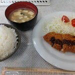 キッチン桂 - ササミチーズカツ定食。しょぼい内容…。