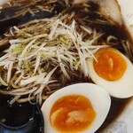 駅前やっぱ食堂 - 濃い目の味付け。