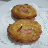 ラシェット・ブランシュ - アミューズ　クロックムッシュ風グリエールチーズ焼き