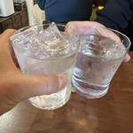 Kateiryouri Izakaya Yottette - お水で乾杯！