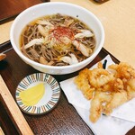 肉そば　十三 - 料理写真: