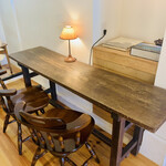 ショウゾウ シラカワ 水辺のコーヒー - 色んな席があって迷うよ♡