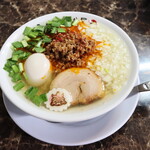 自家製麺 ら～めん かり屋 - 味玉 しお台湾ら～めん