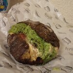 アマムダコタン - 自家製ツナのヴェルデグラタン黒ごまリュスティックサンド