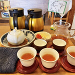 中国茶とおかゆ 奥泉 - 武夷岩茶