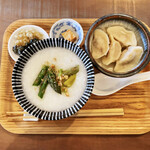 中国茶とおかゆ 奥泉 - 中華粥と水餃子のセット