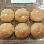 ディオ - シュークリーム (税抜)78円 ※開封後(上から) (2022.05.03)