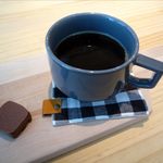 風味絶佳 - コーヒーとチョコのアップ