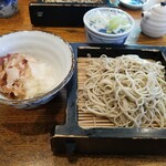 一福 - 辛味大根蕎麦蕎麦は１枚を2枚に