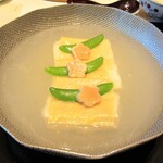 梅の花 越谷レイクタウン店 - 温泉水で炊いた湯豆腐