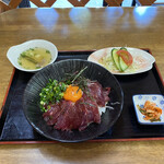 神楽亭 - 馬さしユッケ丼