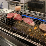 アカツキ焼肉店 - 