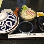 ヨーロッパ軒 - ３種盛スペシャルカツ丼セット（トンカツ、エビフライ、メンチカツ）サラダ、みそ汁付　1400円