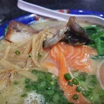 塩そば専門店 桑ばら - サーモン塩白湯そば