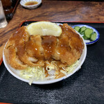 中華飯店利喜 - ソースカツ丼