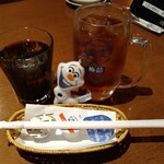 Oi demai - アイスコーヒー374円  茶色の液体308円