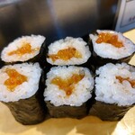 歩 - 細巻き（いくら）。