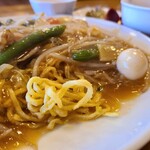 玉林酒家 - 麵のアップです。