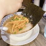 東京豚骨拉麺 ばんから - 角煮ばんからに辛ネギと海苔をトッピング（1,430円）