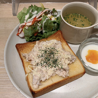 嵜本ベーカリーカフェ_1