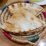 アラブ料理専門店 七つの丘 SEVEN HILLS - アラブパンも美味