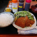 プルメリア - ロースカツ定食