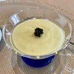 プロヴァンスの日曜日 - グリンピースのムース・ランプフィッシュキャビア