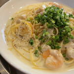 シーエムツー カフェ - エビと帆立小柱のレモンクリーム