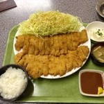 とんかつ大将 - ジャンボとんかつ定食。
            さすがのボリュームにお腹いっぱい(^-^)