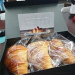 プレミアムクロワッサン専門店 「三」 - 