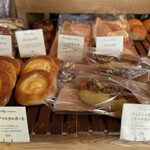 ラシーヌ ブレッド&サラダ - 《購入》チョリソードッグ(キーマカリー)@税込400円