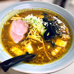 味の大王 - ✽ カレーラーメン　880円　白い四角のものは白菜でした。　まだまだ寒いこの地ですが汗が吹き出してきました。