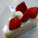 アンリ・シャルパンティエ - 料理写真:☆ショートケーキは永遠の輝き(≧▽≦)~♡☆